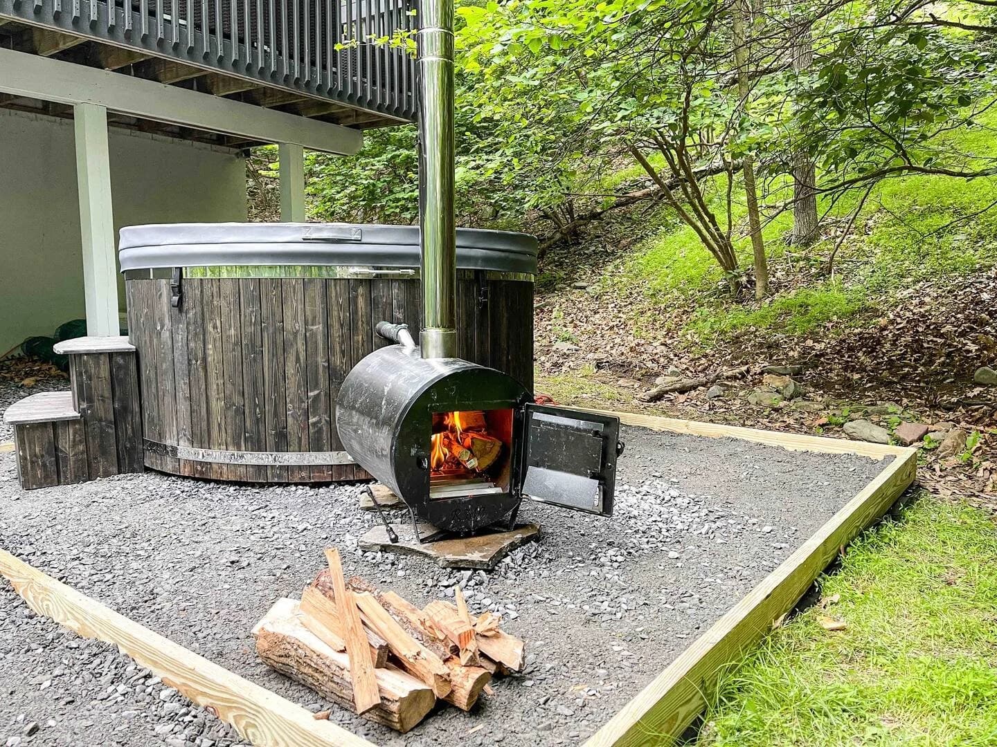 Wood-burning hot tub