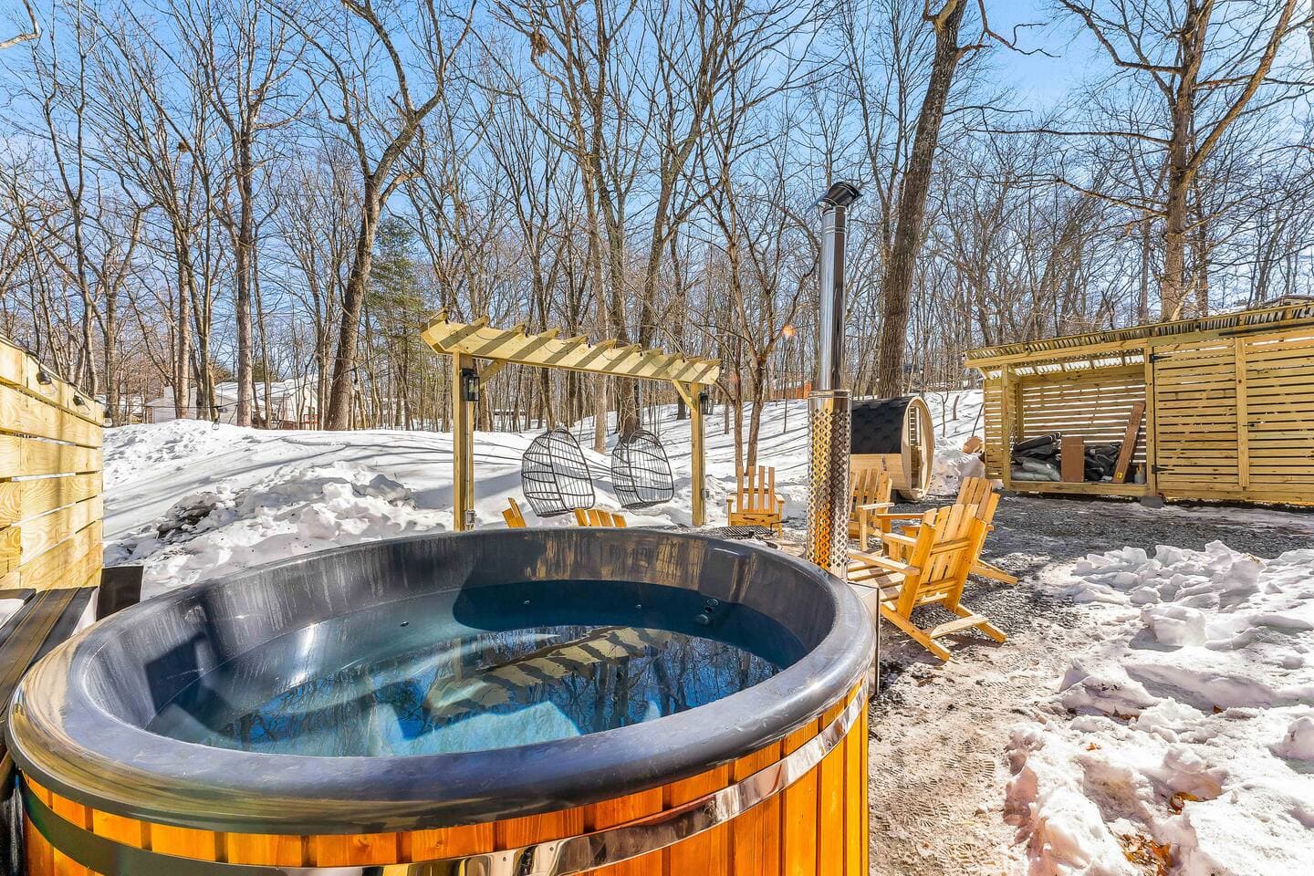 Pocono Chalet W/ HotTub Sauna Near Bushkill Falls