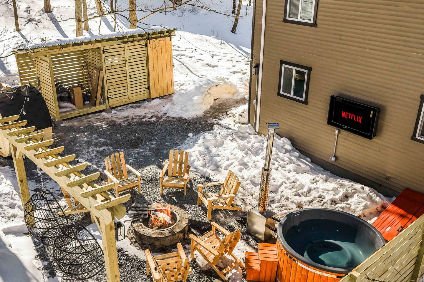 Pocono Chalet W/ HotTub Sauna Near Bushkill Falls