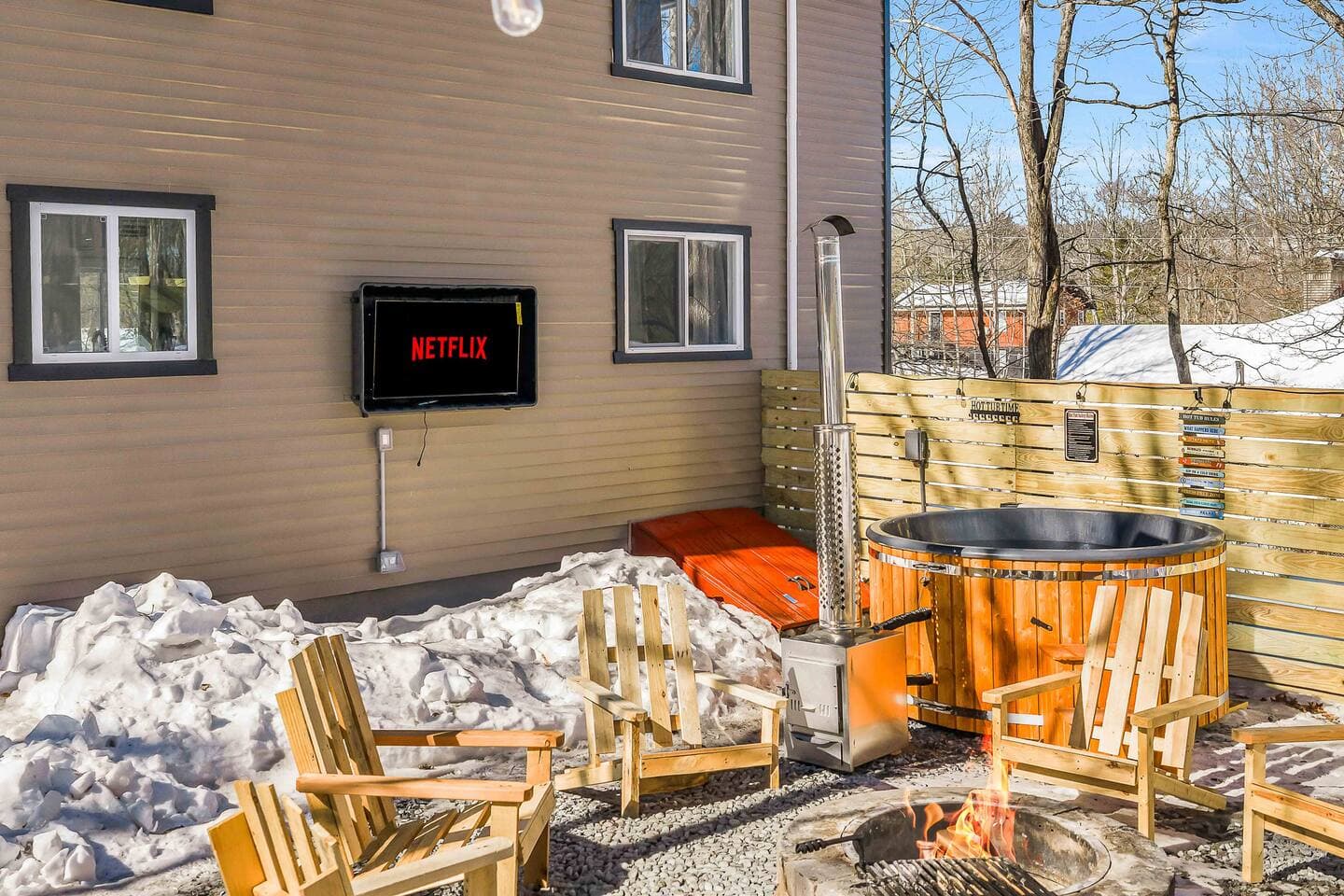 Pocono Chalet W/ HotTub Sauna Near Bushkill Falls