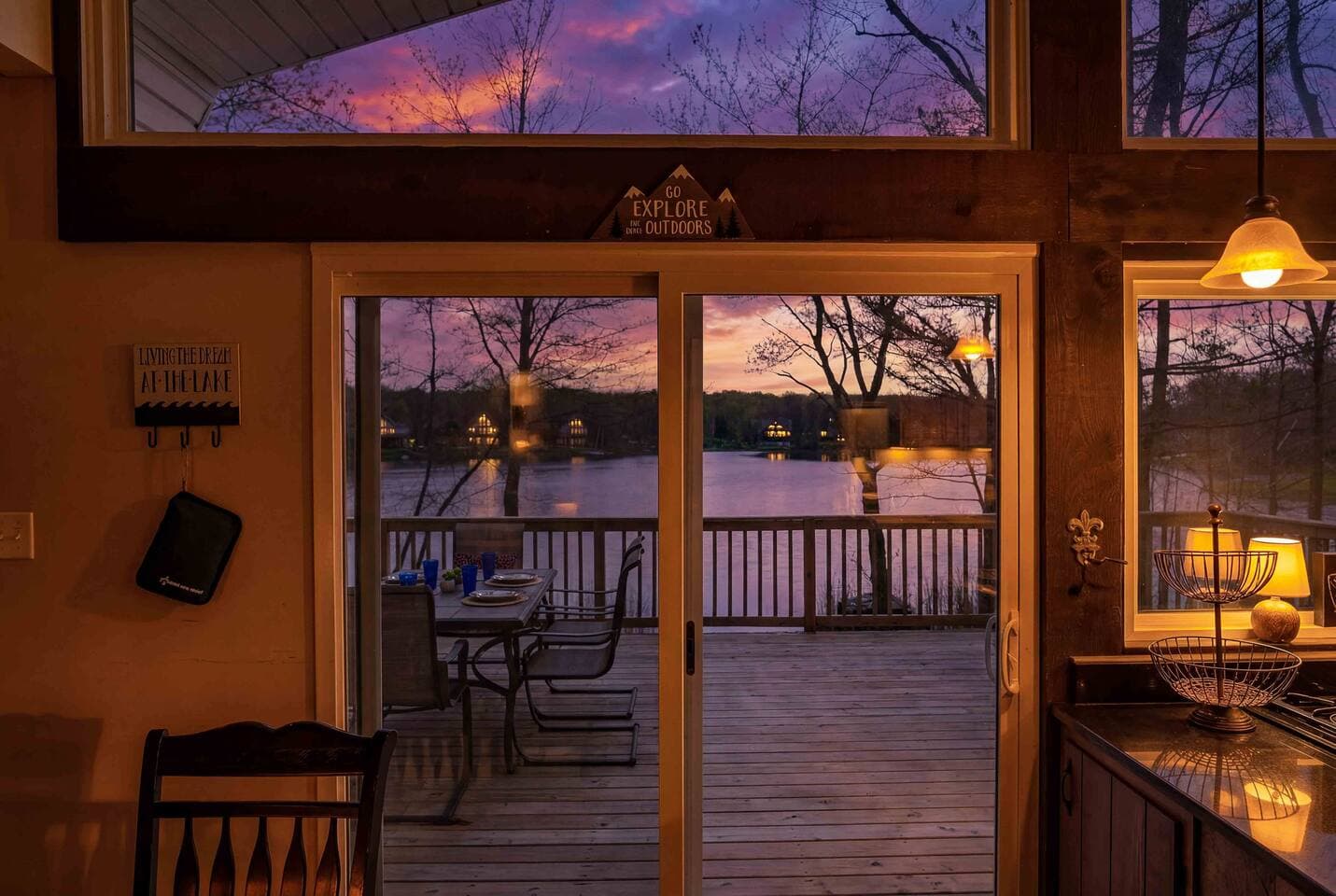 Arrowhead Lakefront Retreat w/HotTub Near Kalahari