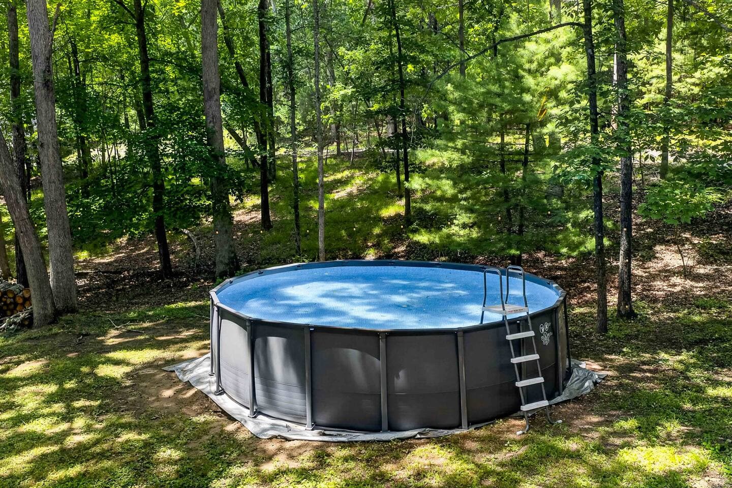 All Season Retreat W/ Pool, Hottub, Sauna&GameRoom