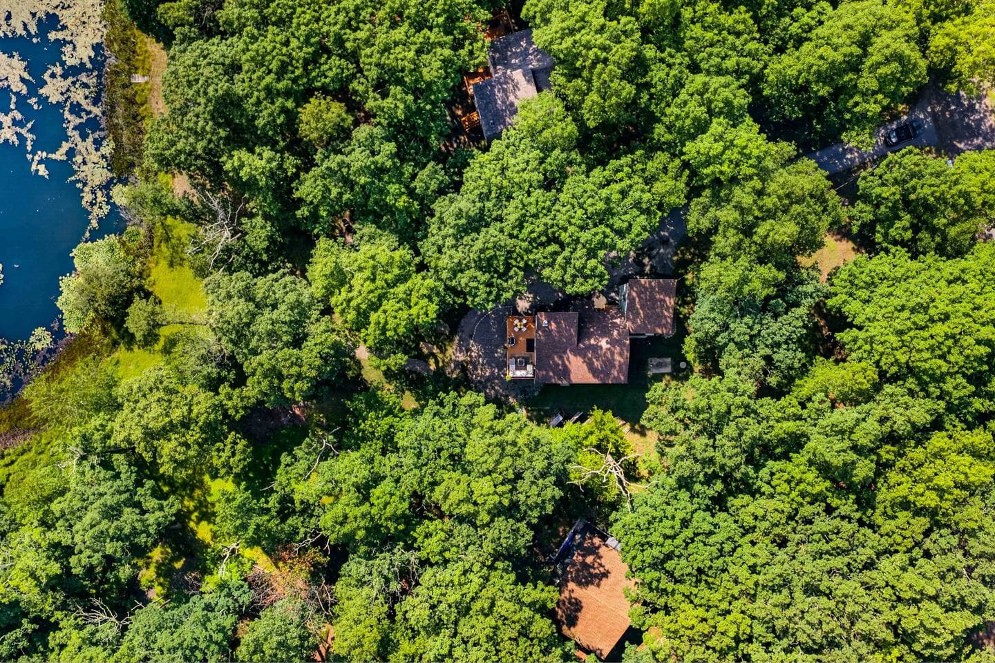 Lake Front Oasis Near Bushkill & Shawnee W Hot Tub