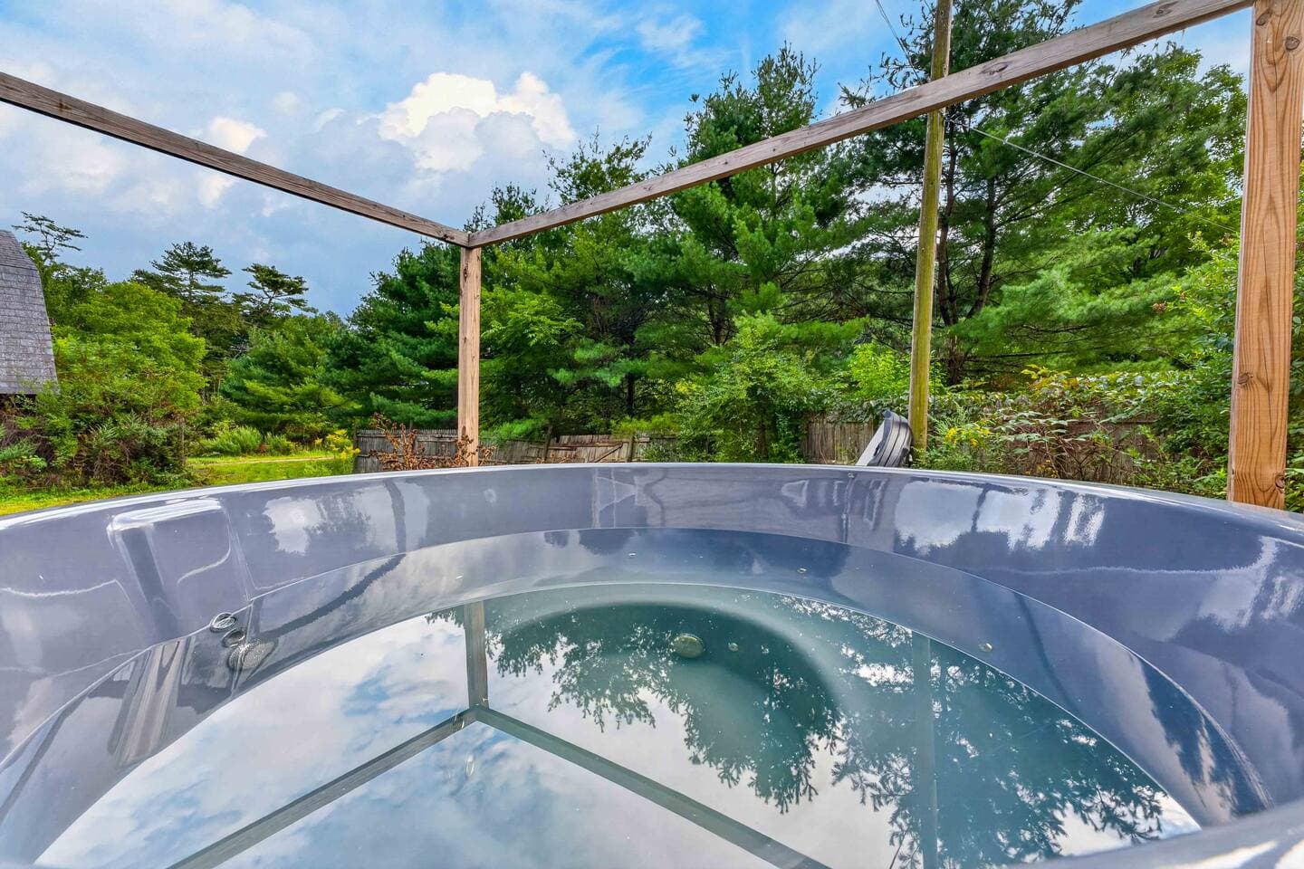 Wellness Retreat with sculptural 360° fireplace