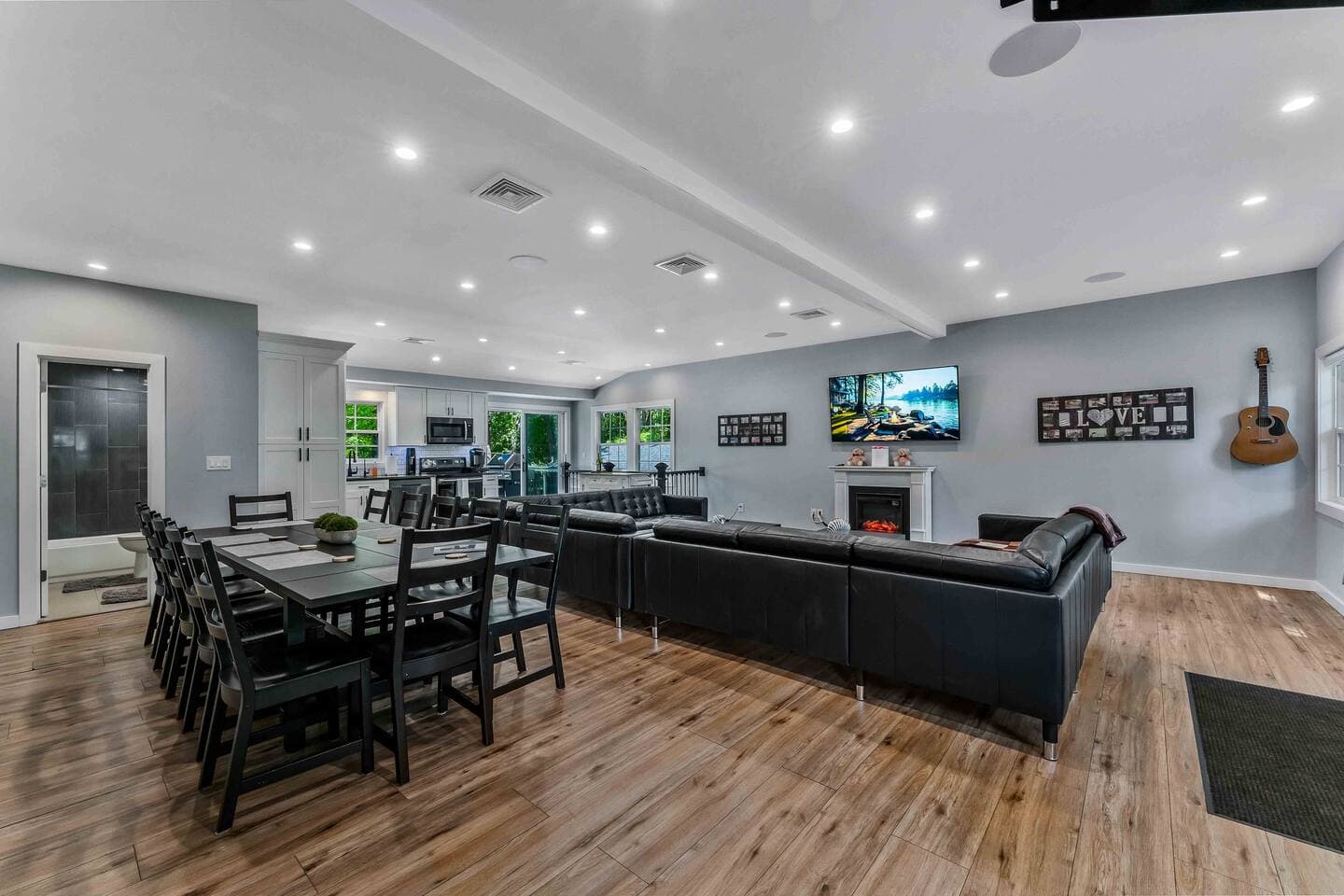 Cabin at WLE by Wallenpaupack w/Game Room & Hot Tub