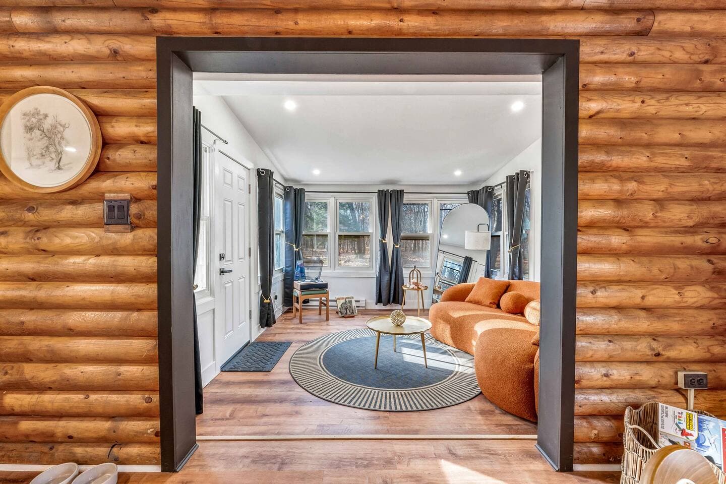 Log Cabin Retreat W/ Hot Tub in Poconos/Jim Thorpe