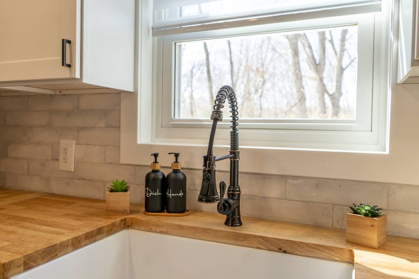 Perfect Pocono Escape Hot Tub Sauna Outdoor TV