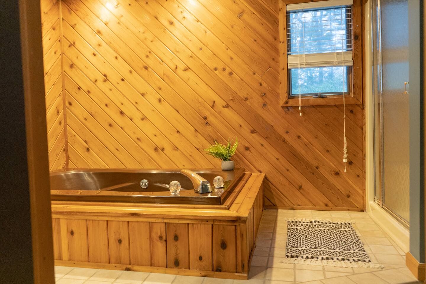 Mountain Zen Townhome Private Hot Tub Lake Harmony