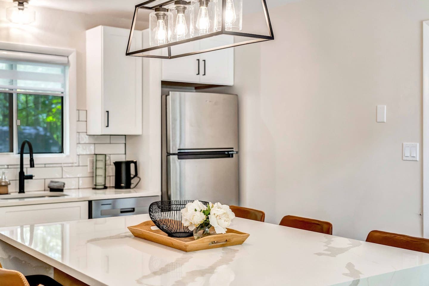 Pine Getaway by Bushkill Falls w/ Hot tub